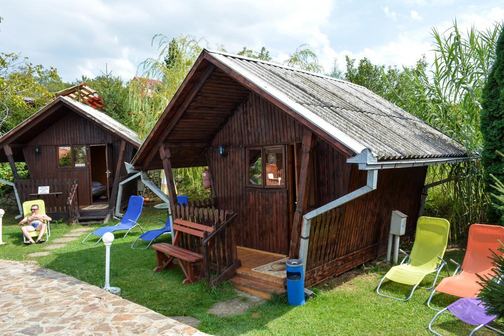 Camping Robinson Country Club Oradea Dış mekan fotoğraf