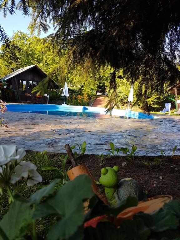 Camping Robinson Country Club Oradea Dış mekan fotoğraf