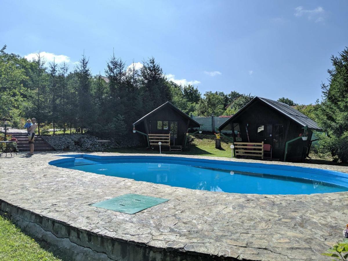 Camping Robinson Country Club Oradea Dış mekan fotoğraf