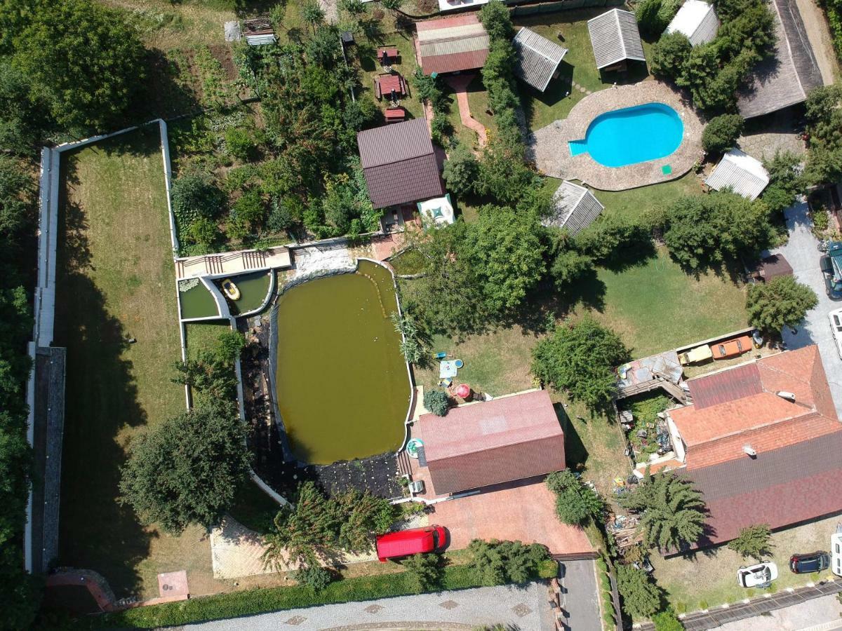 Camping Robinson Country Club Oradea Dış mekan fotoğraf